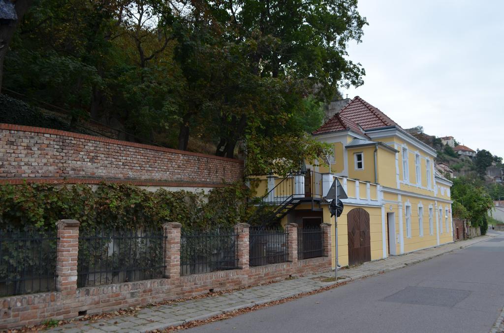 Vinarske Apartmany Znojmo Exterior foto
